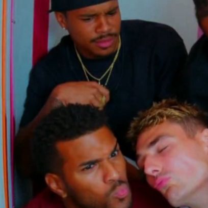 live laugh love island s7 sticker